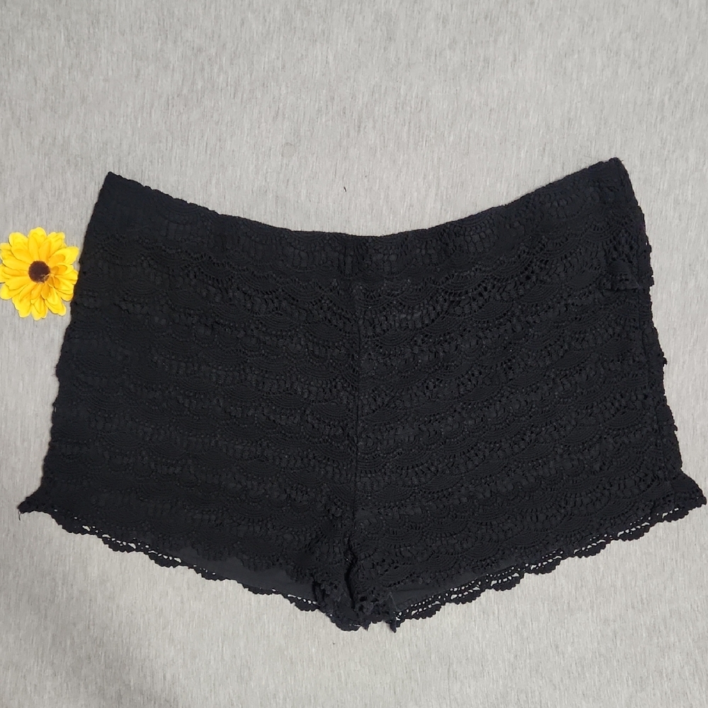 American Rag Brand Plus-Size Black Scalloped Lace Ruffled Summer Shorts